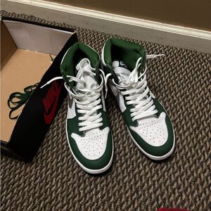 Air Jordan 1 George green